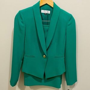 Tahari Jade Skirt Suit *NWT*